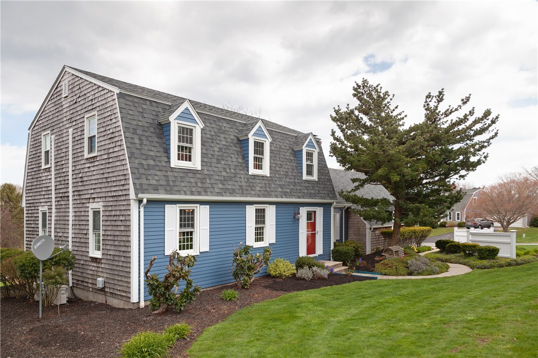 80 Col Christopher Greene Road Portsmouth, RI 02871 - Photo 3 of 50