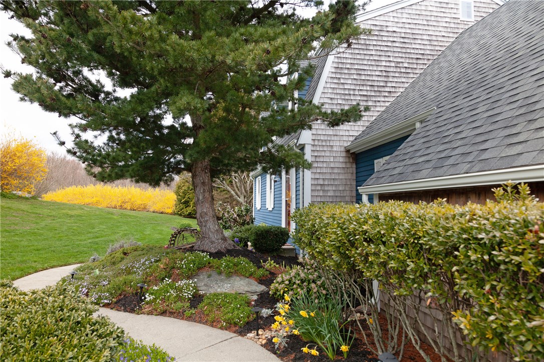 80 Col Christopher Greene Road Portsmouth, RI 02871 - Photo 8 of 50