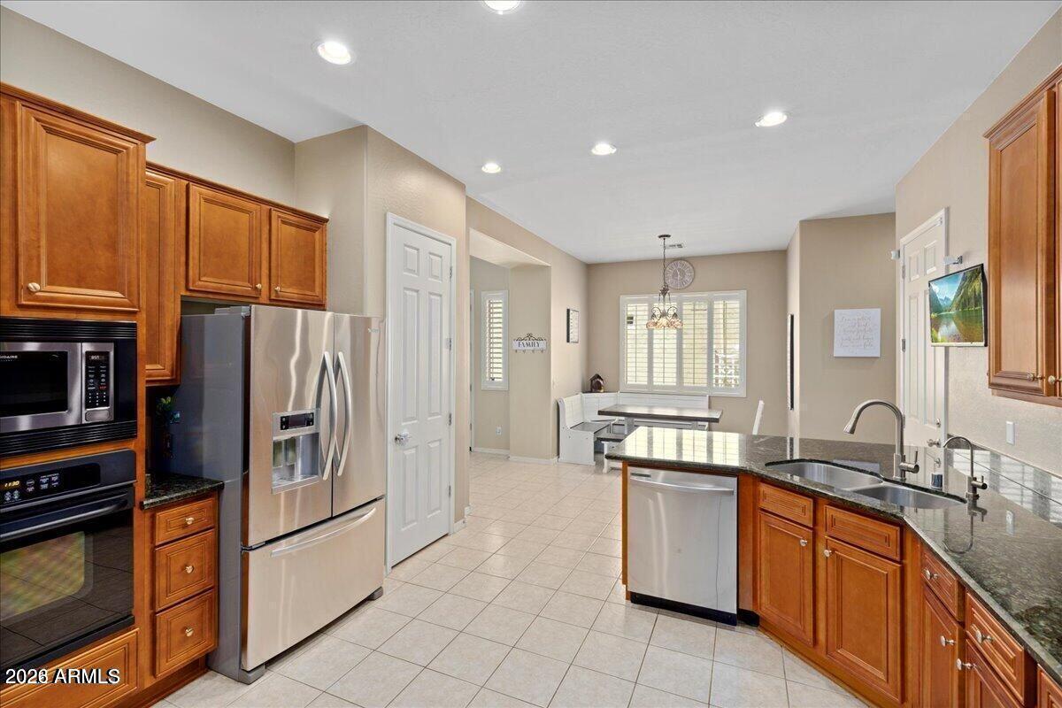 14261 West Harvard Street Goodyear, AZ 85395 - Photo 11 of 43 20220723031711517091000000-o