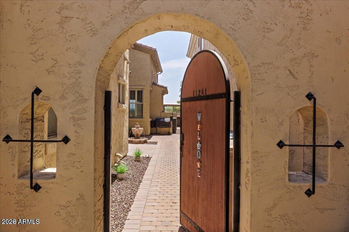 14261 West Harvard Street Goodyear, AZ 85395 - Photo 2 of 43 20220723031658691996000000-o