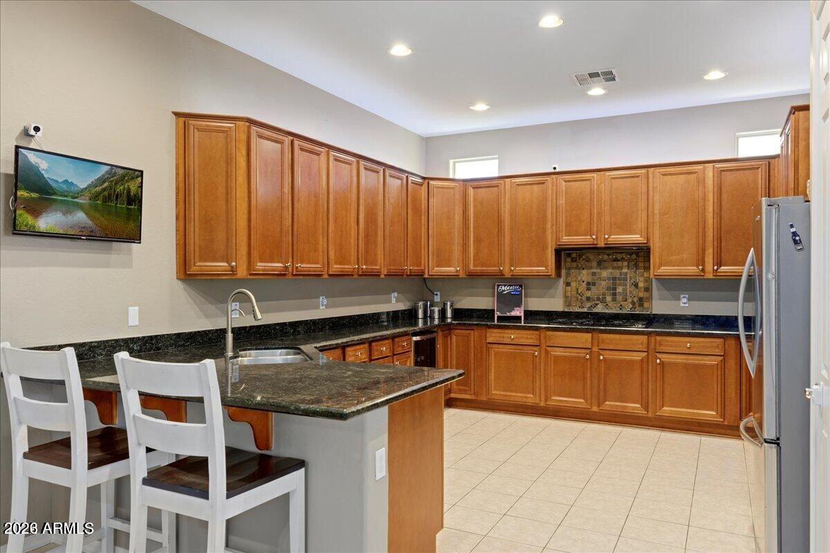 14261 West Harvard Street Goodyear, AZ 85395 - Photo 9 of 43 20220723031709366416000000-o