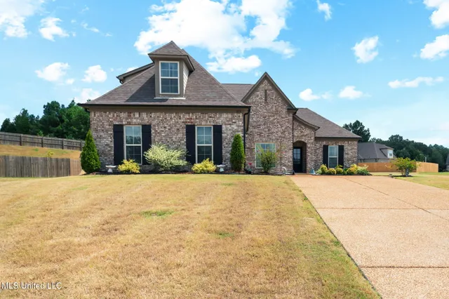$371,000 | 555 Emma Cove, Nesbit, MS 38651