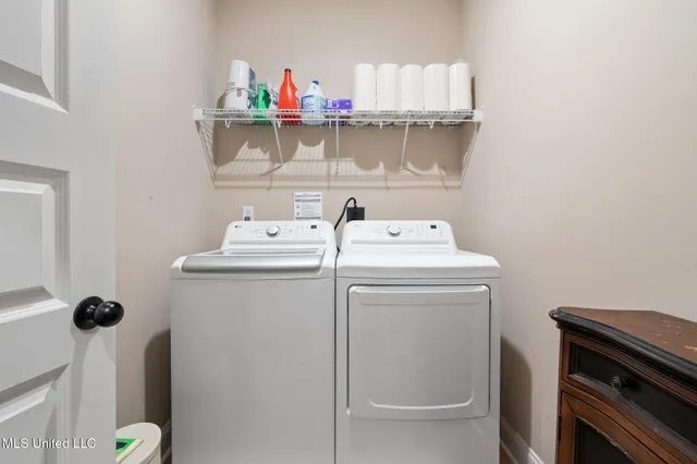 $371,000 | 555 Emma Cove, Nesbit, MS 38651