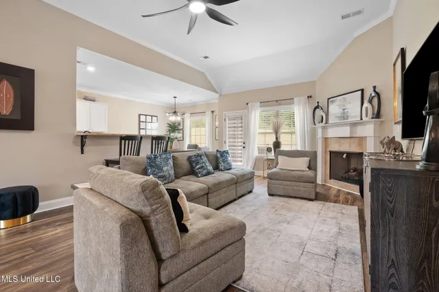 $371,000 | 555 Emma Cove, Nesbit, MS 38651