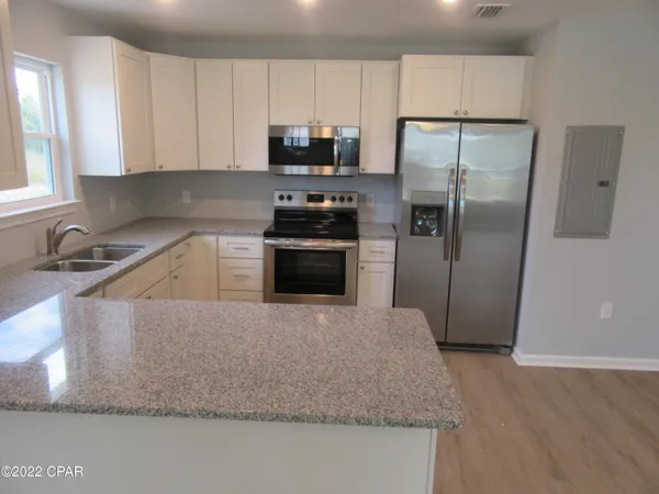$1,600 | 1132 Mulberry Avenue, Unit B, Panama City, FL 32401