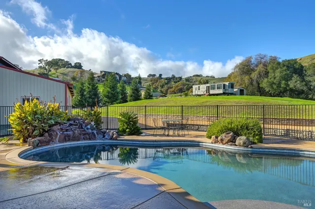 $2,200,000 | 7125 Solitude Court, Vacaville, CA 95688