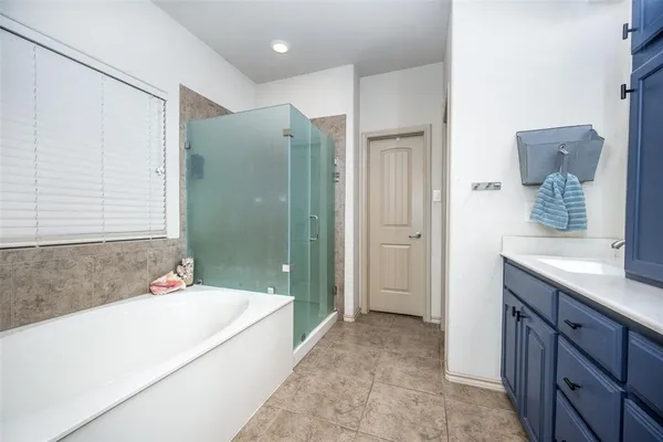 $420,000 | 5100 Crystal Lake Avenue, Krum, TX 76249