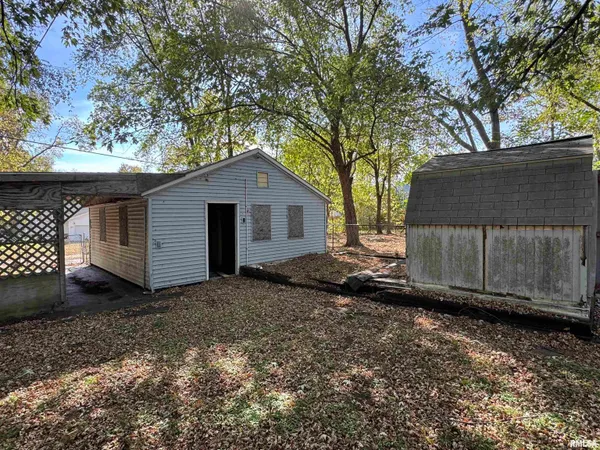 $55,000 | 1712 Northeast Monroe Street, Peoria, IL 61603