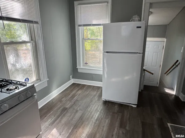 $55,000 | 1712 Northeast Monroe Street, Peoria, IL 61603