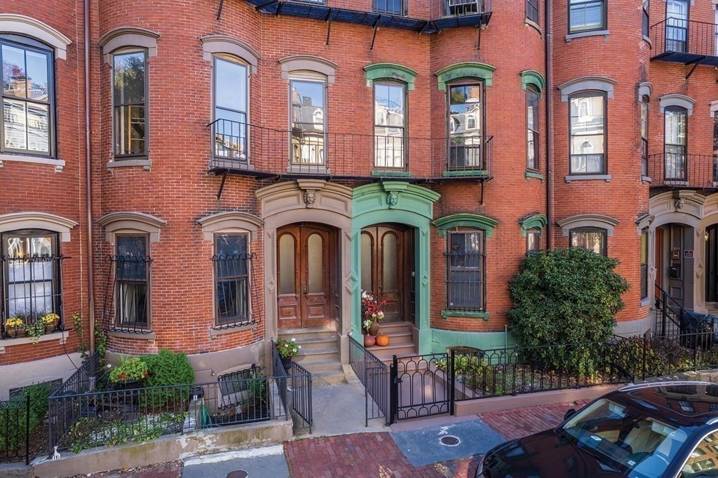 18 Rutland Square Boston, MA 02118 - Photo 34 of 36 Gallery Image 34