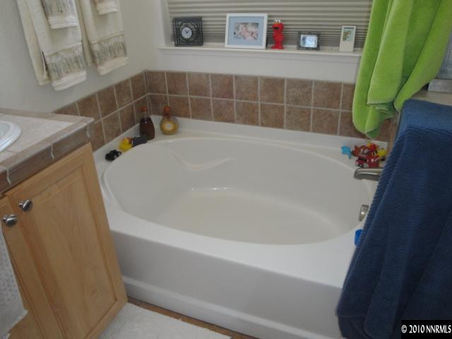 17670 Cee Jay Court Reno, NV 89508 - Photo 9 of 13 Photo 9