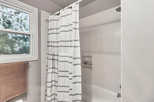 $375,000 | 5641 34th Avenue, Sacramento, CA 95824