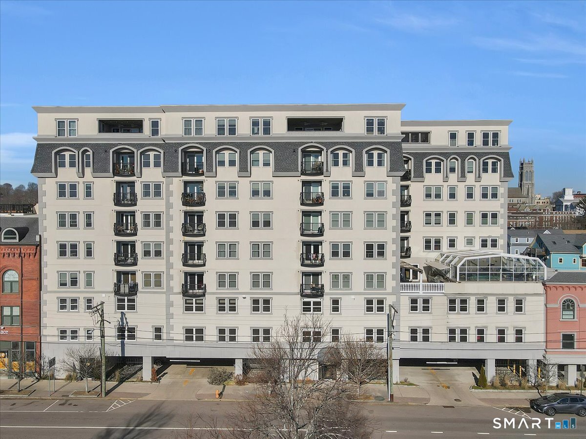 461 Bank Street, Unit 606 New London, CT 06320 - Photo 2 of 35 a view of a building