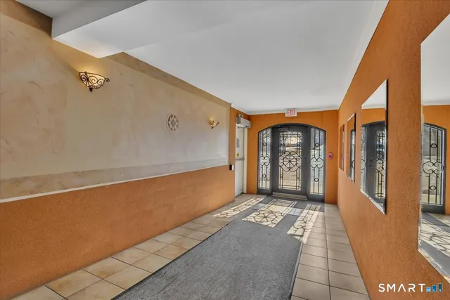 $279,000 | 461 Bank Street, Unit 606, New London, CT 06320