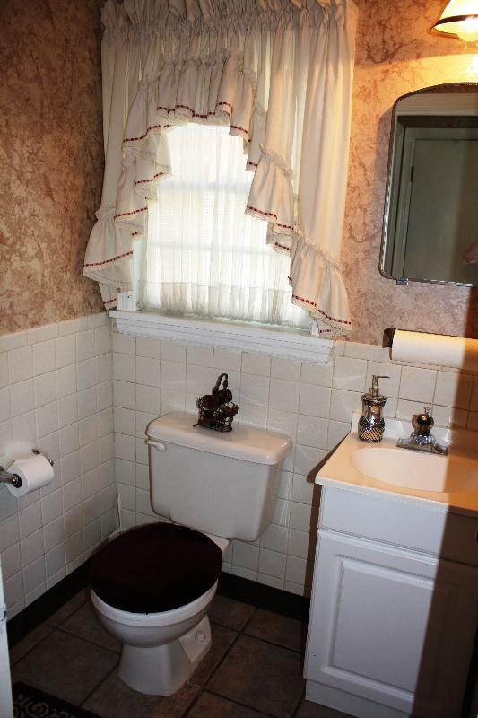 1130 Persinger Road Southwest Roanoke, VA 24015 - Photo 13 of 24 Half Bath