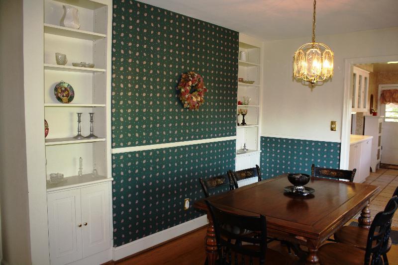 1130 Persinger Road Southwest Roanoke, VA 24015 - Photo 5 of 24 Dining Room