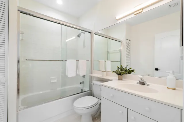 $30,000 | 120 Coral Cay Drive, Palm Beach Gardens, FL 33418