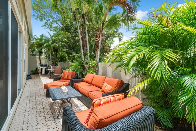 $30,000 | 120 Coral Cay Drive, Palm Beach Gardens, FL 33418