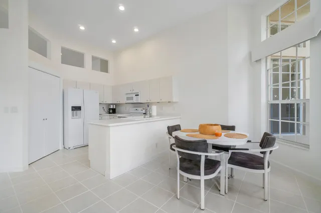 $30,000 | 120 Coral Cay Drive, Palm Beach Gardens, FL 33418