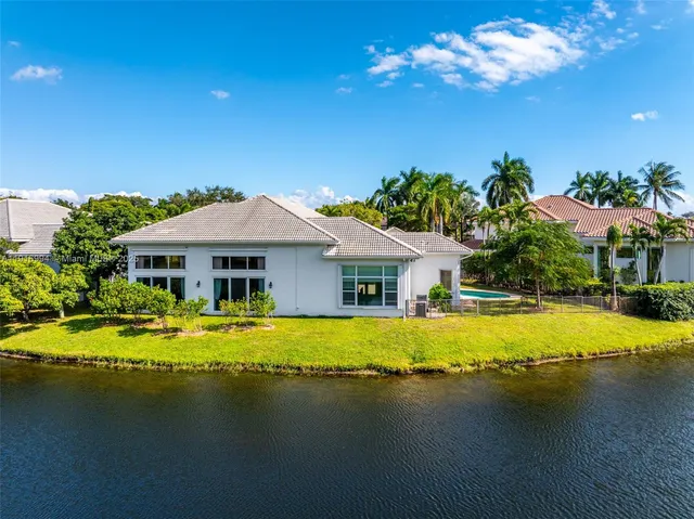$5,999,995 | 6451 Northwest 32nd Way, Boca Raton, FL 33496
