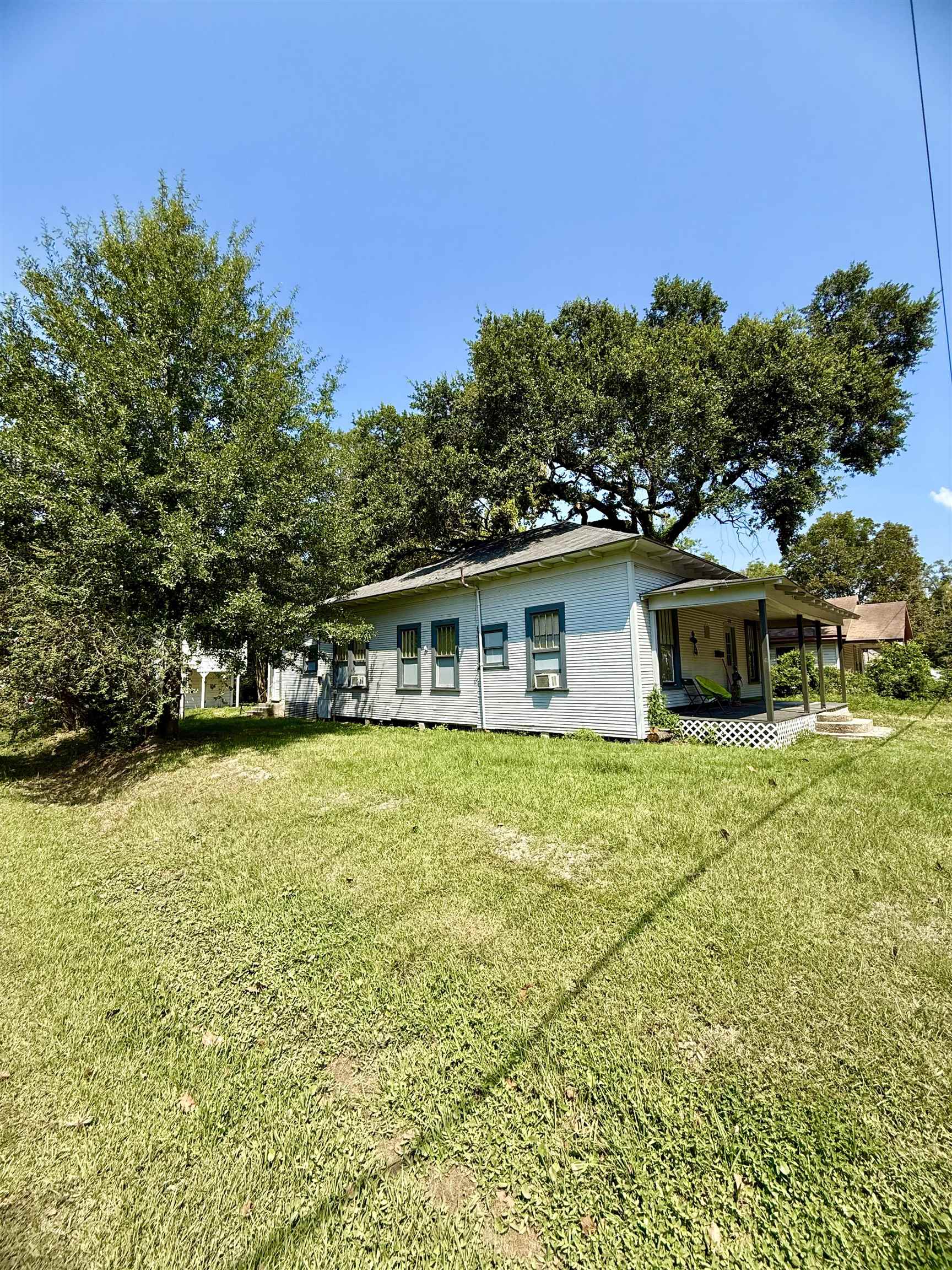 470 South 3rd Street Silsbee, TX 77656 - Photo 3 of 24