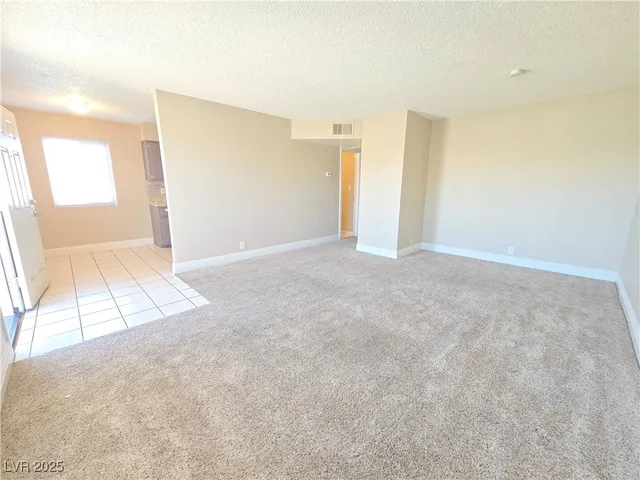 $999 | 5248 Pebble Beach Boulevard, Unit D, Las Vegas, NV 89108