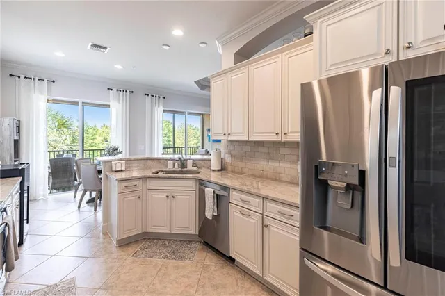 $8,500 | 9550 Ironstone Terrace, Unit 201, Naples, FL 34120