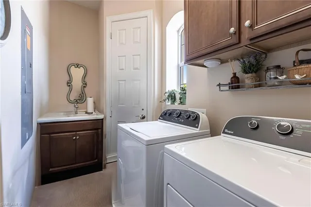 $8,500 | 9550 Ironstone Terrace, Unit 201, Naples, FL 34120