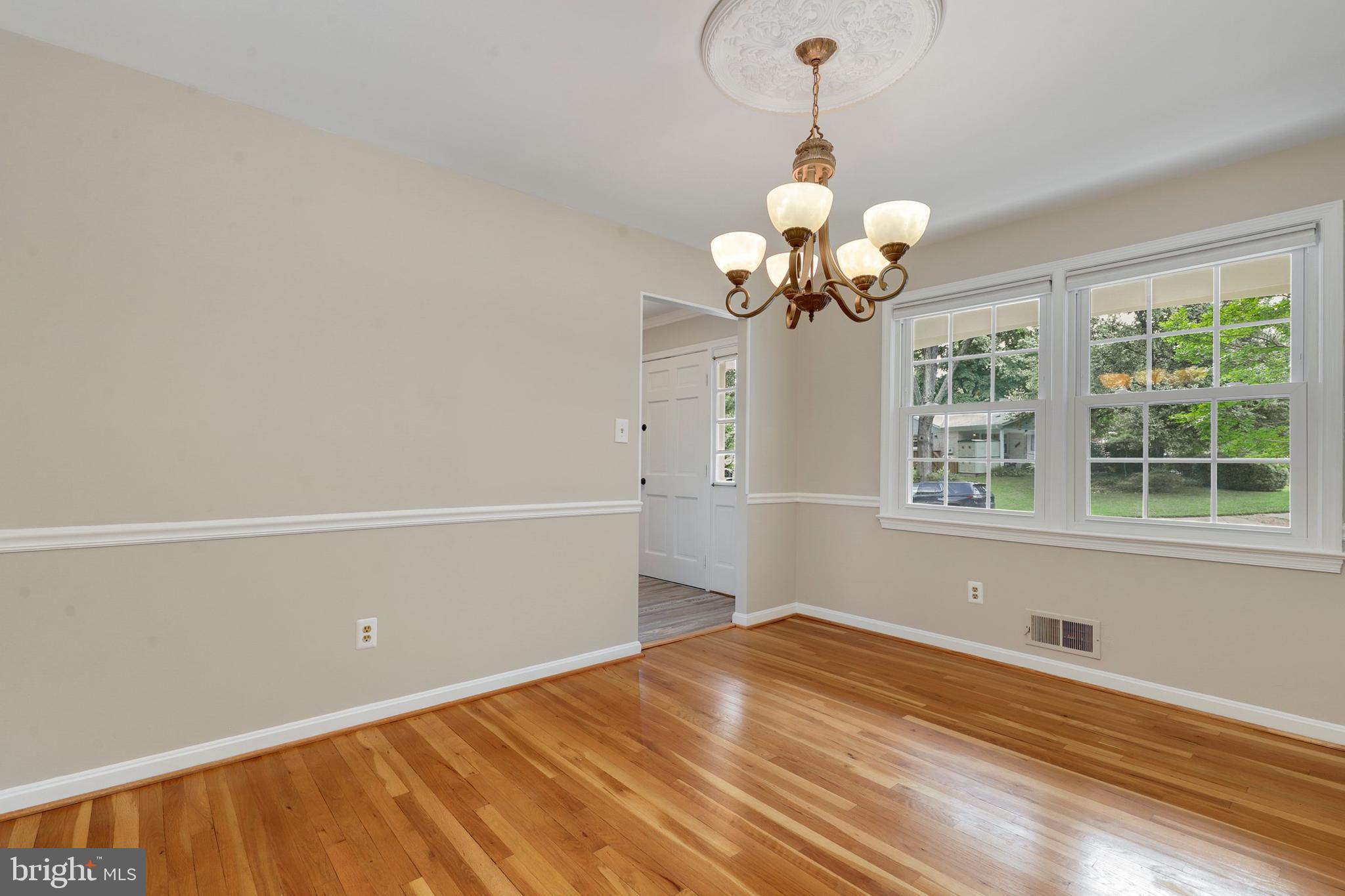 6608 Red Jacket Road Springfield, VA 22152 - Photo 12 of 61