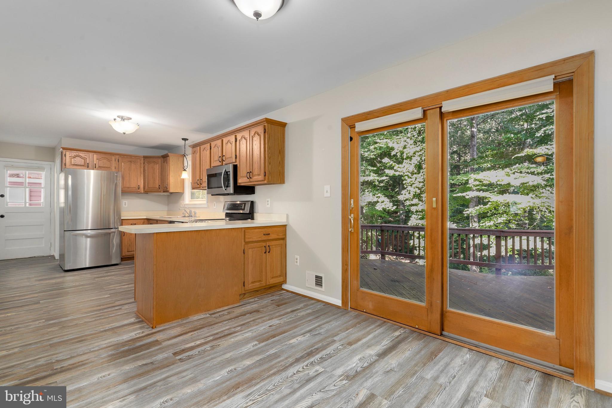 6608 Red Jacket Road Springfield, VA 22152 - Photo 16 of 61
