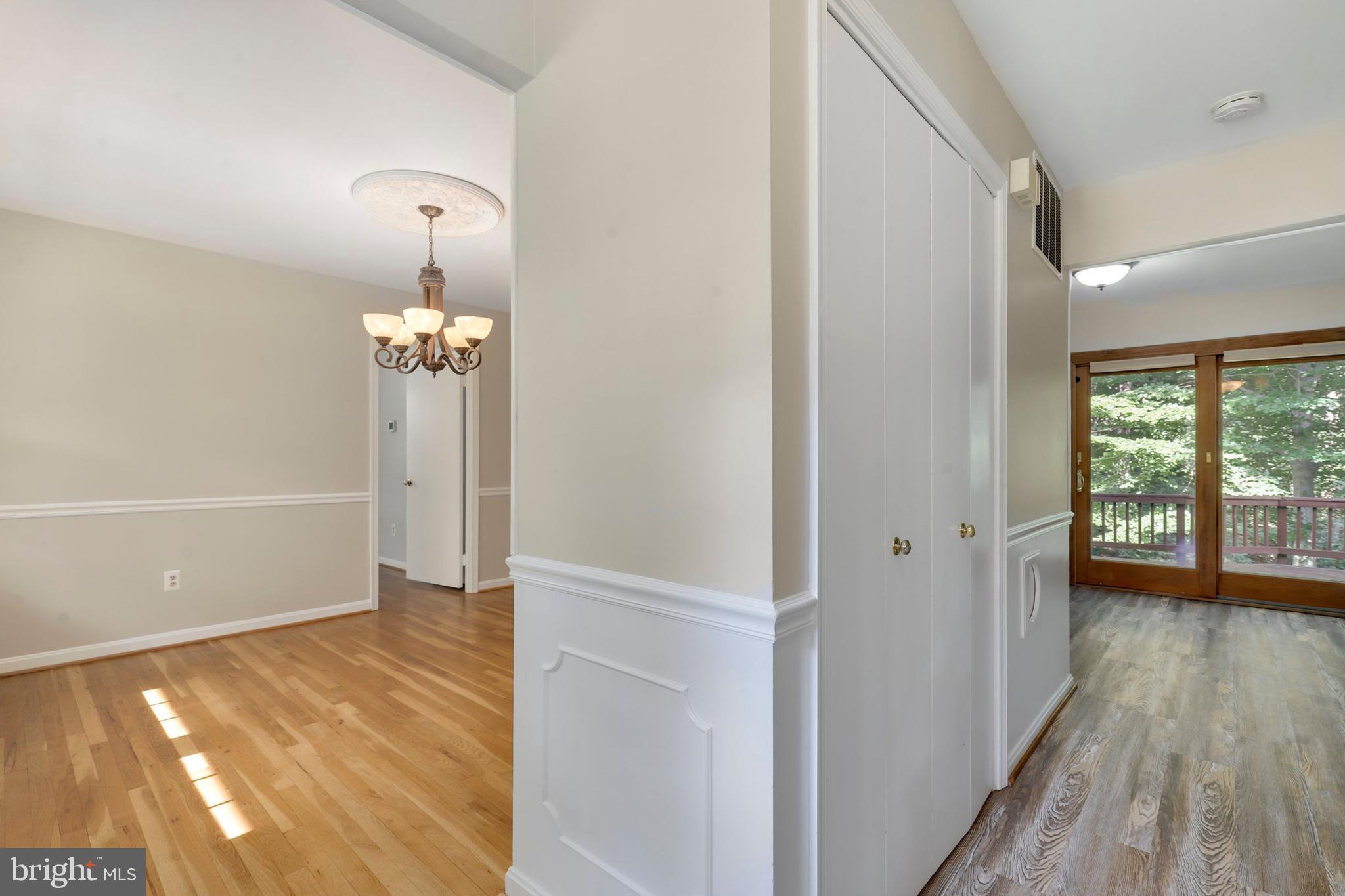 6608 Red Jacket Road Springfield, VA 22152 - Photo 4 of 61