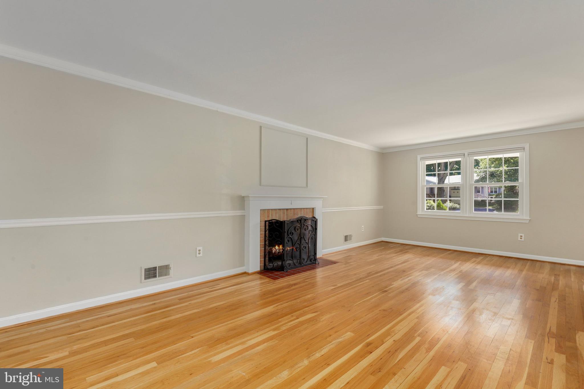 6608 Red Jacket Road Springfield, VA 22152 - Photo 9 of 61