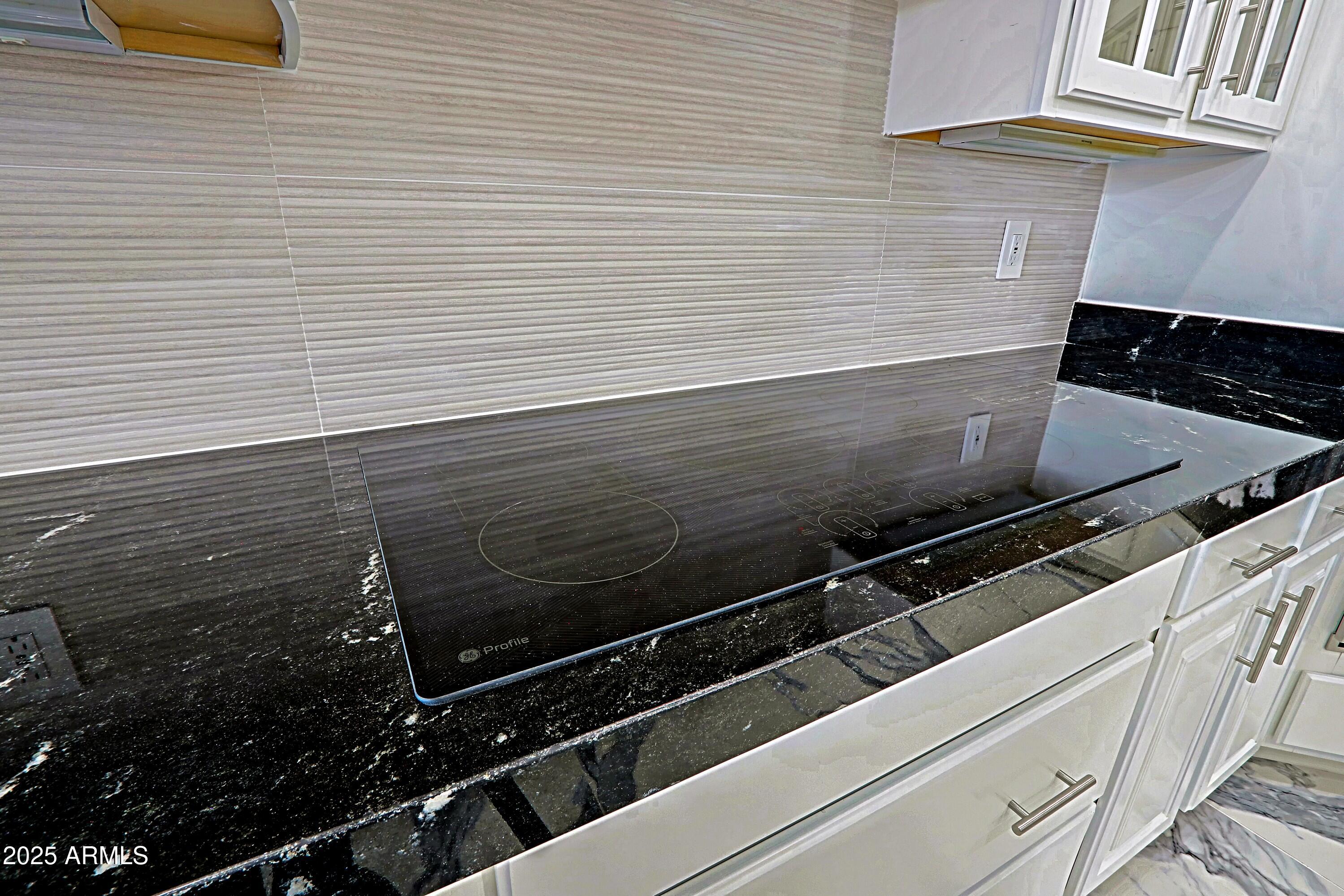 16370 West Granada Road Goodyear, AZ 85395 - Photo 21 of 61 Induction Cook Top