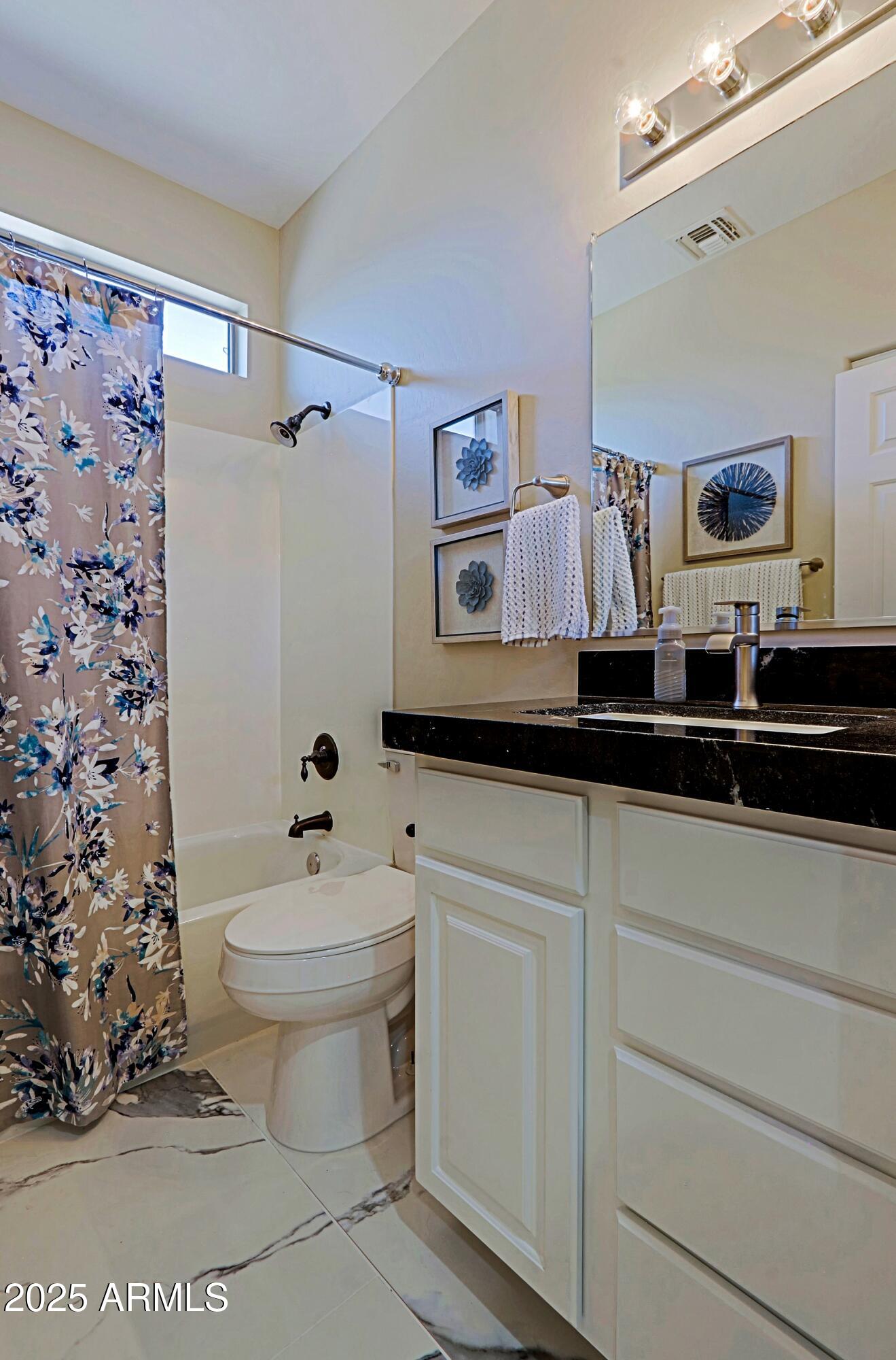 16370 West Granada Road Goodyear, AZ 85395 - Photo 35 of 61 Guest bath