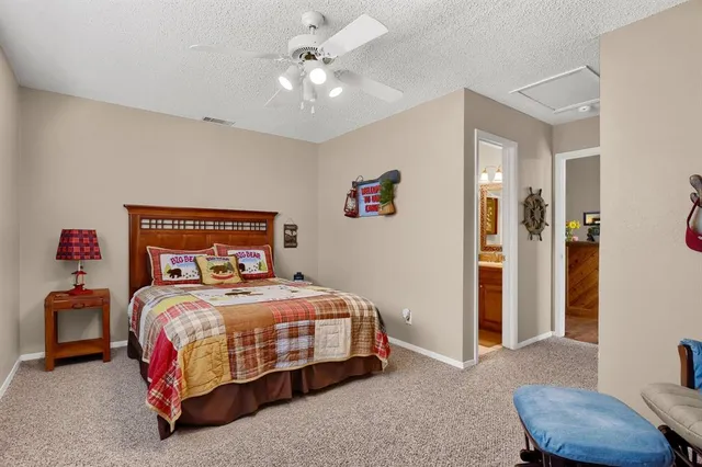 $799,000 | 1214 Kiowa Drive East, Lake Kiowa, TX 76240