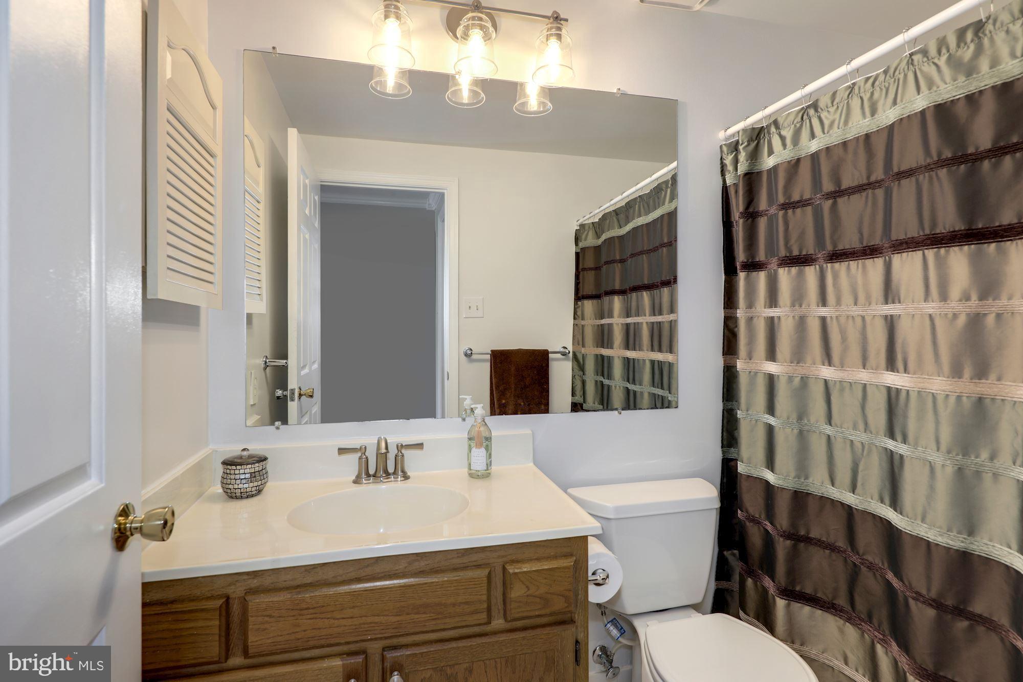217 Rabbitt Road Gaithersburg, MD 20878 - Photo 16 of 35