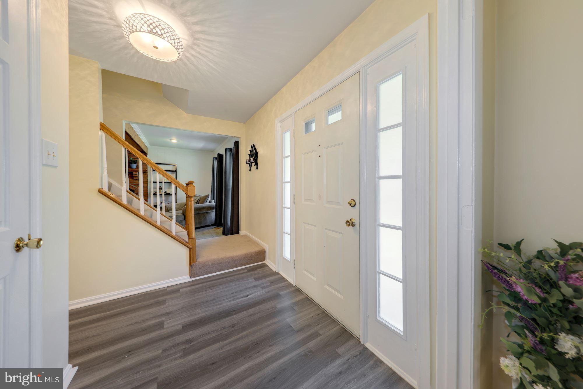 217 Rabbitt Road Gaithersburg, MD 20878 - Photo 4 of 35
