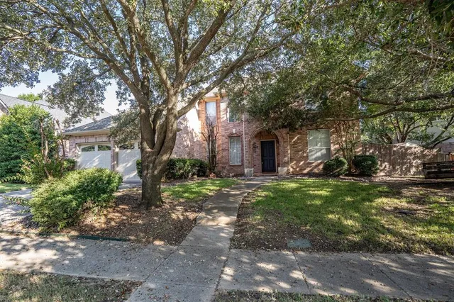 $499,000 | 208 South Village Drive, McKinney, TX 75072