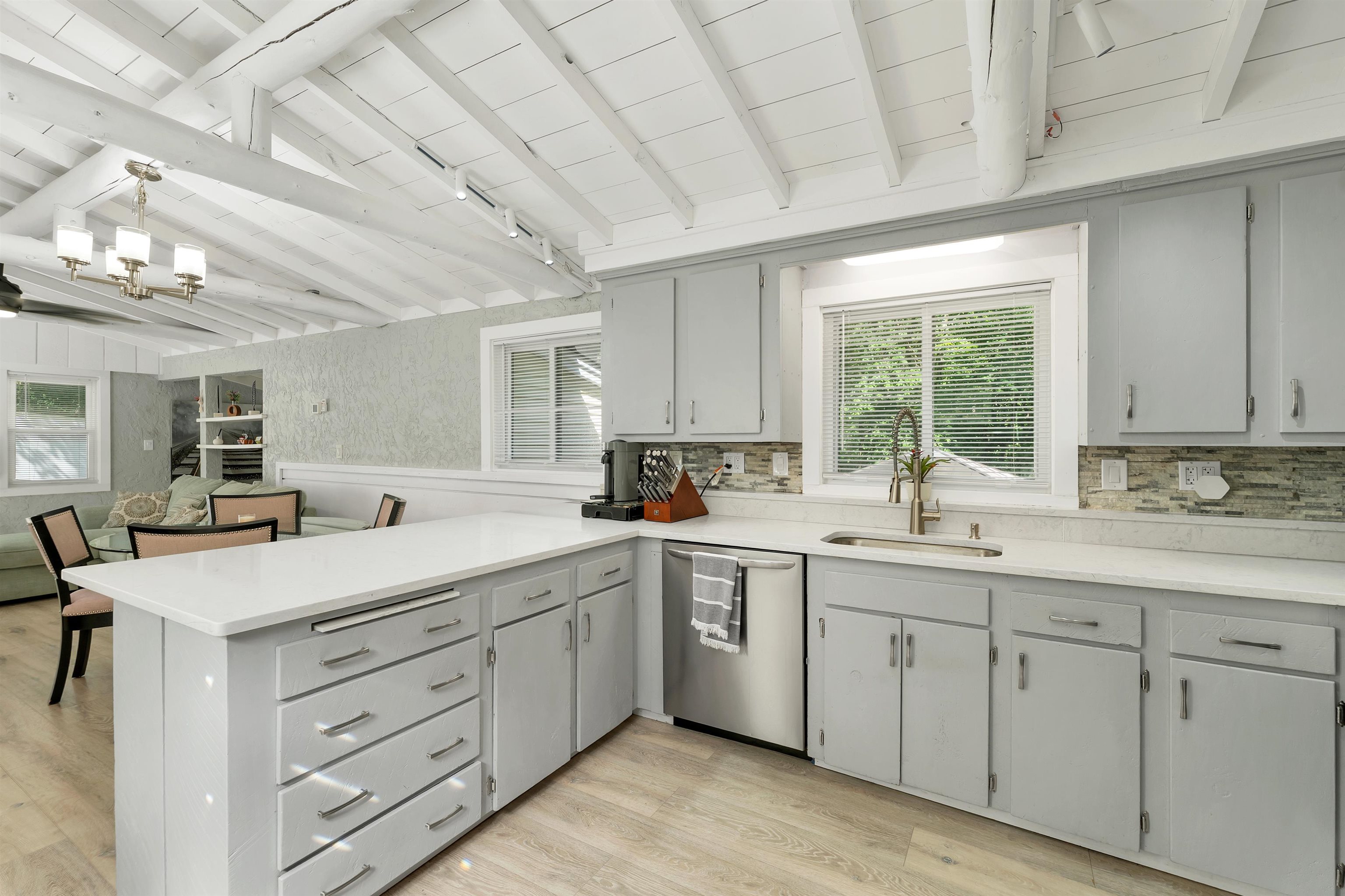 31 Ministerial Road Windham, NH 03087 - Photo 3 of 50