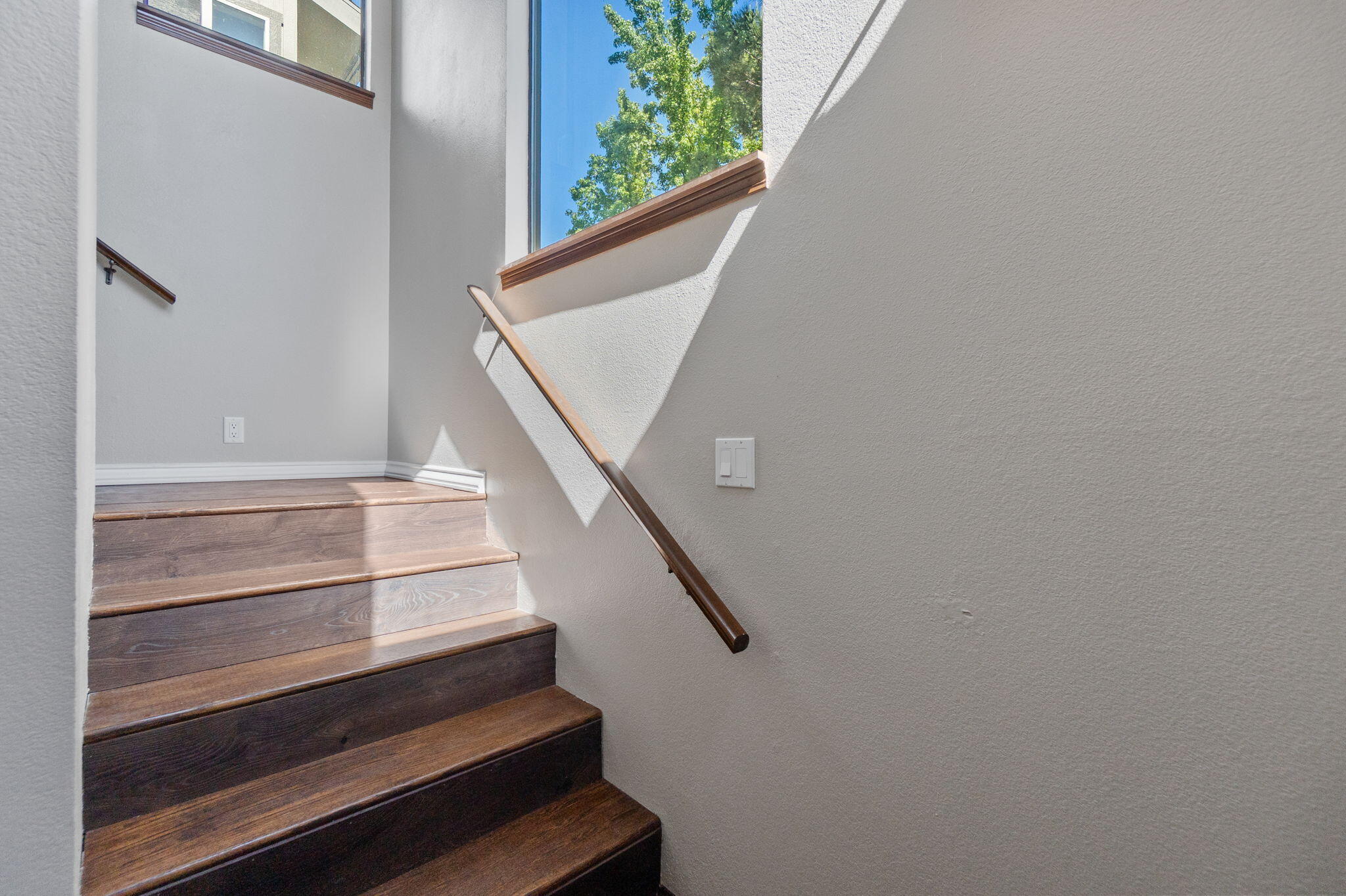 426 Ridgecrest Trail, Unit 223 Redding, CA 96003 - Photo 36 of 59 a view of entryway