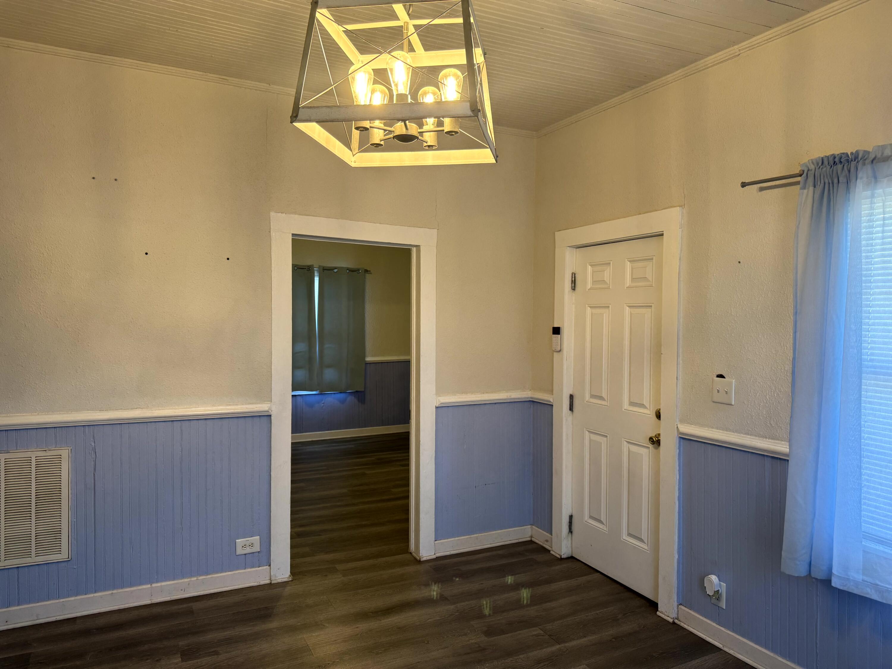 206 Reynolds Street Augusta, GA 30901 - Photo 7 of 20 IMG_4541