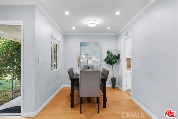 $3,900 | 16154 Gilmore Street, Van Nuys, CA 91406