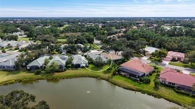 $495,000 | 302 Lansbrook Drive, Venice, FL 34292