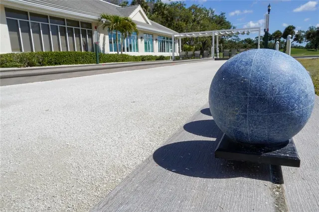 $495,000 | 302 Lansbrook Drive, Venice, FL 34292