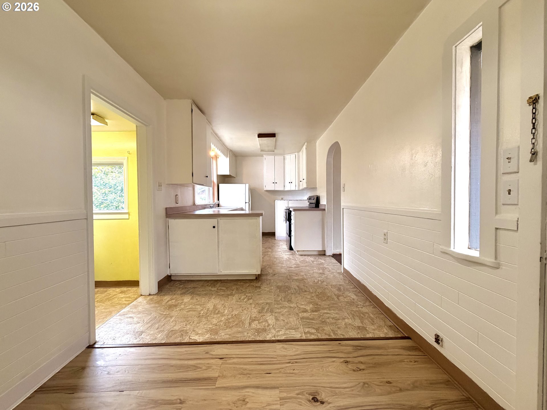 354 Radar Road Coos Bay, OR 97420 - Photo 4 of 23