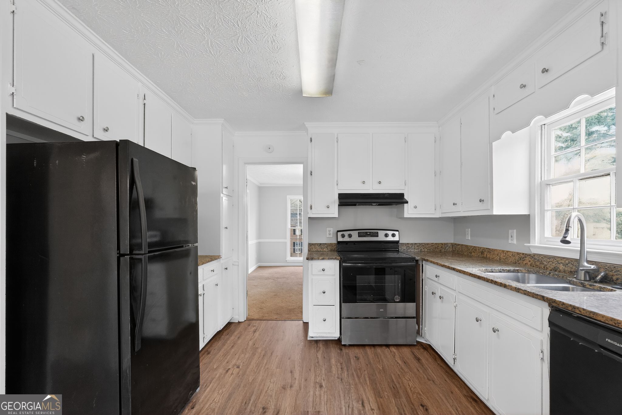 703 Kingsgate Ridge Stone Mountain, GA 30088 - Photo 12 of 35