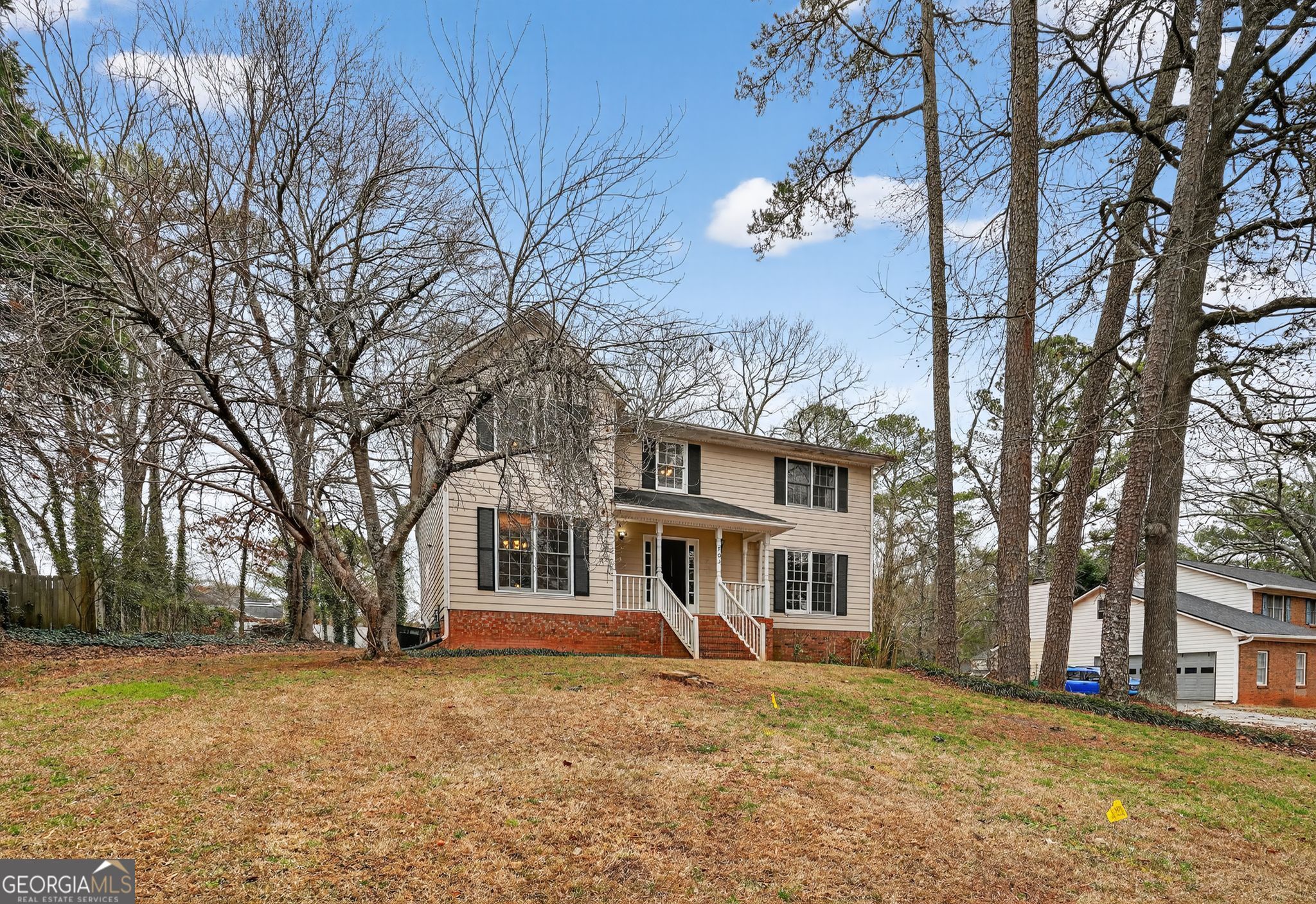 703 Kingsgate Ridge Stone Mountain, GA 30088 - Photo 2 of 35