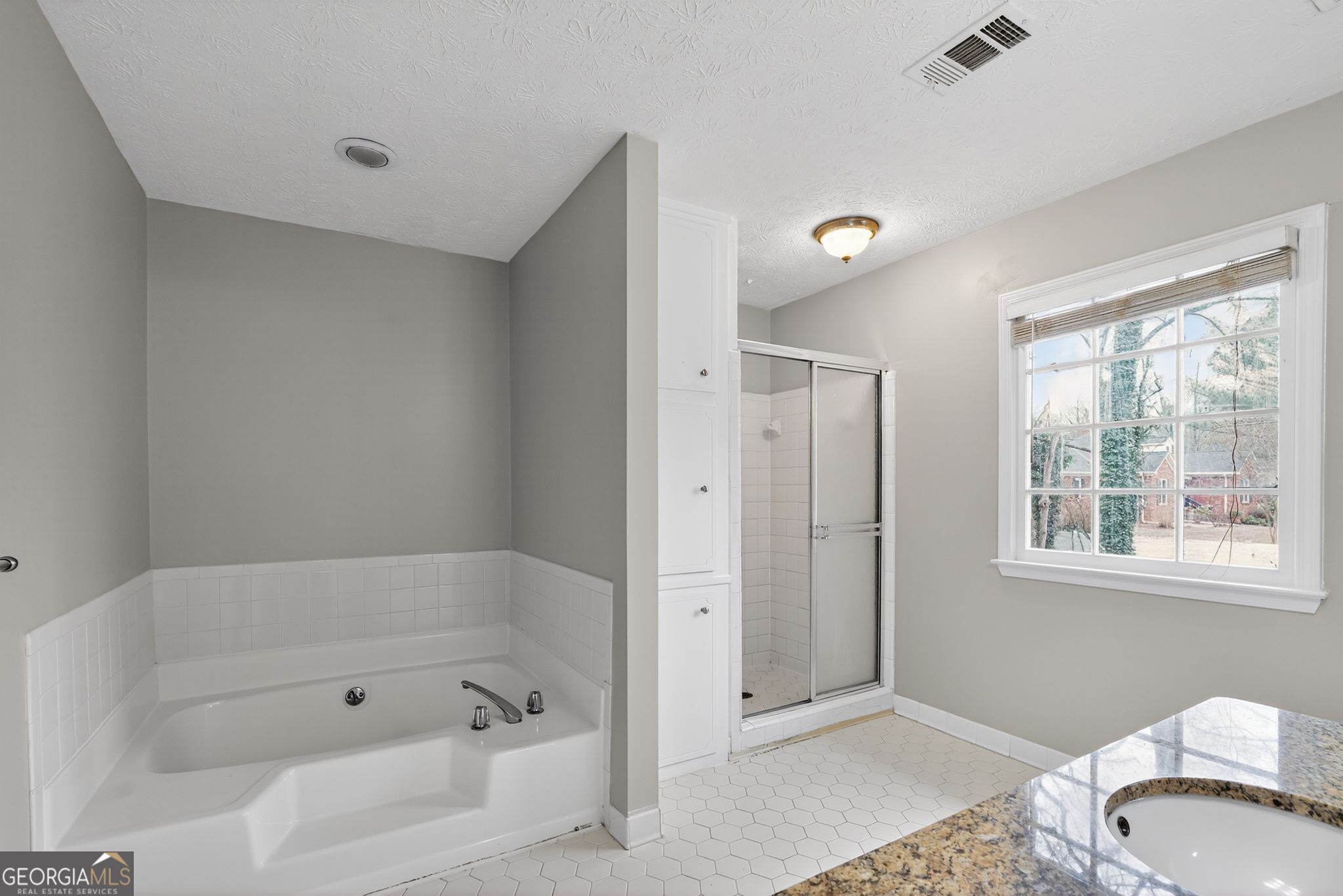 703 Kingsgate Ridge Stone Mountain, GA 30088 - Photo 27 of 35