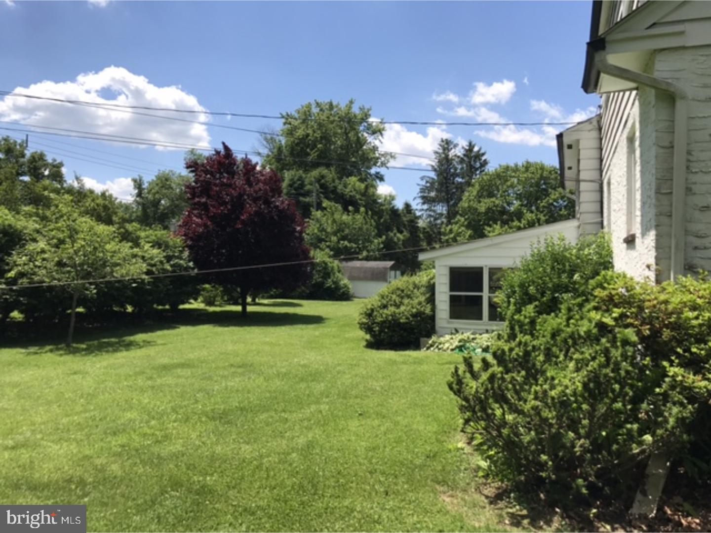 882 Meadowbrook Road Blue Bell, PA 19422 - Photo 4 of 14 Gallery Image 4