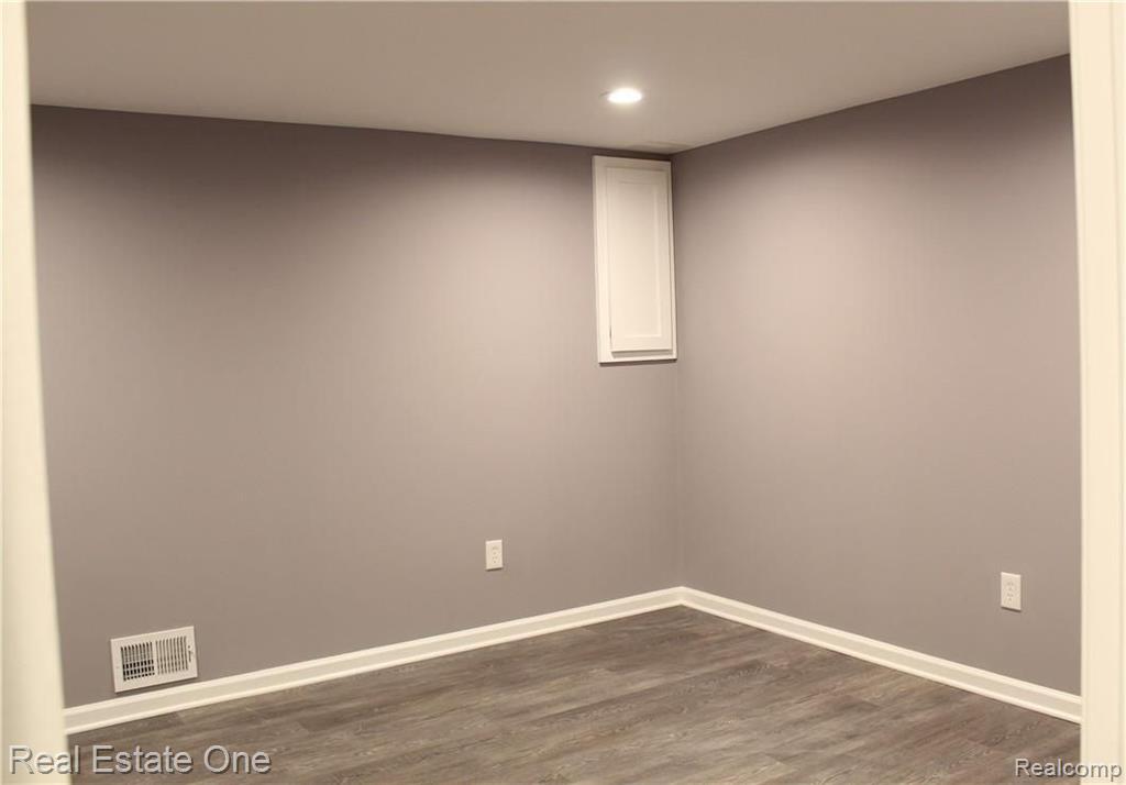 1164 Churchill Circle Rochester, MI 48307 - Photo 17 of 22